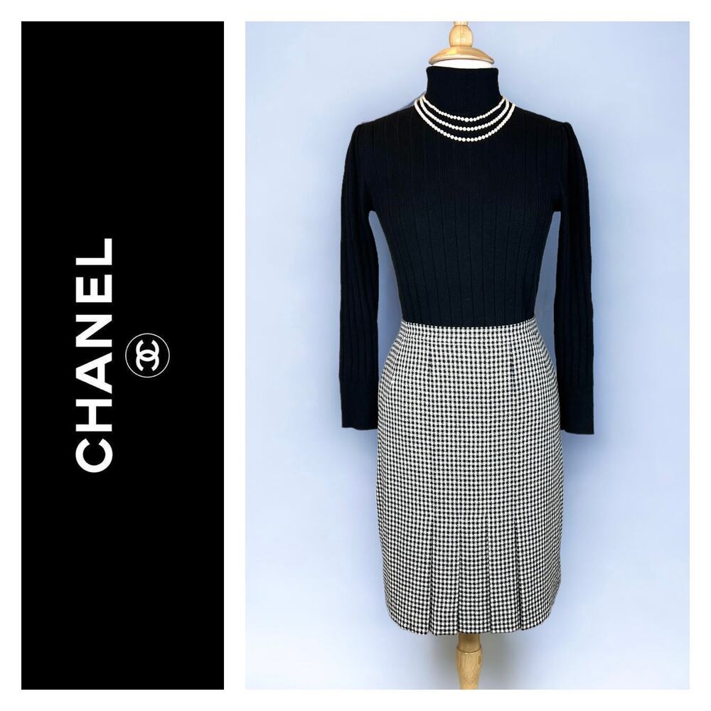 Vintage Chanel Boutique Wool Black/White Plaid Pencil Skirt Front Pleat EU 42